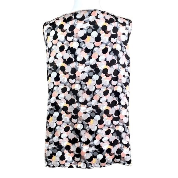 Notations Sleeveless Blouse - Picture 5 of 9